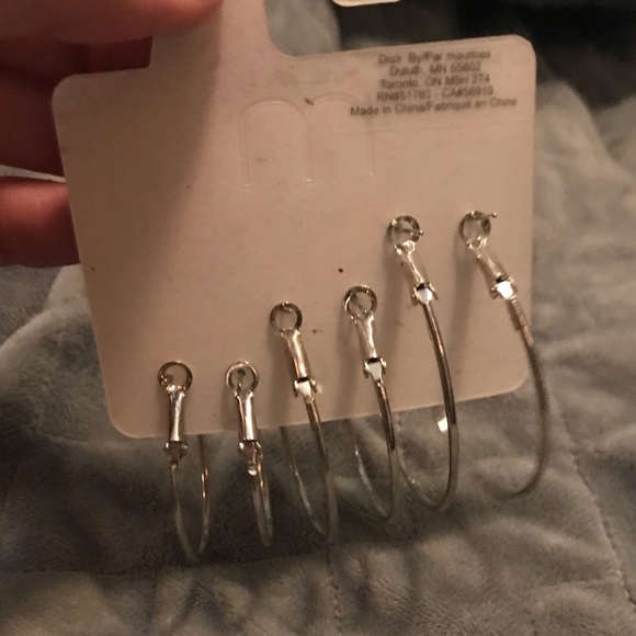 Silver hoop earrings (3 sizes) - Picture 3 of 3